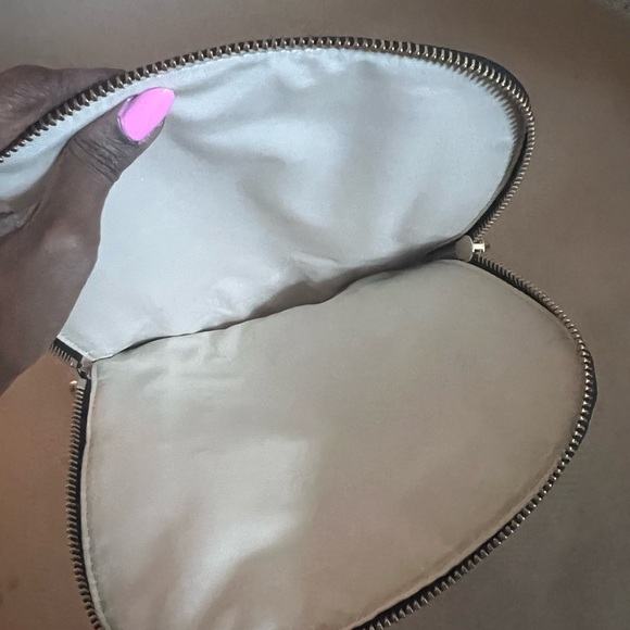 MARC JACOBS Gotham Nomad Leather Crossbody Bag In Hazelnut Gold Hardware - Picture 7 of 12